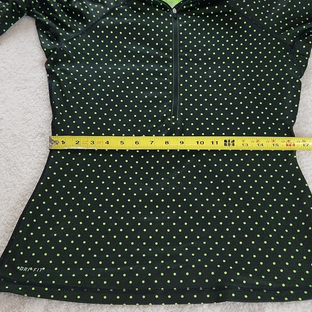 NIKE 3/4 zip sporty long sleeve top with thumb holes, black w green polka dots L - Picture 4 of 8
